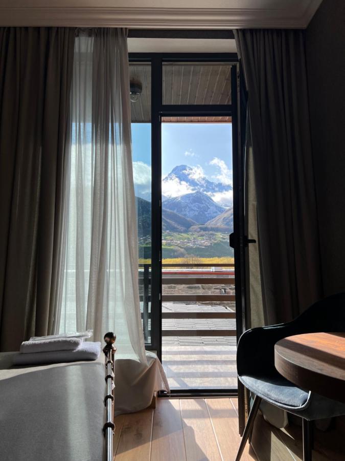 Old District Hotel Kazbegi Eksteriør billede