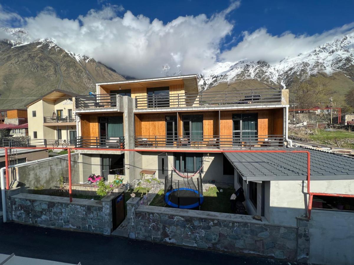 Old District Hotel Kazbegi Eksteriør billede